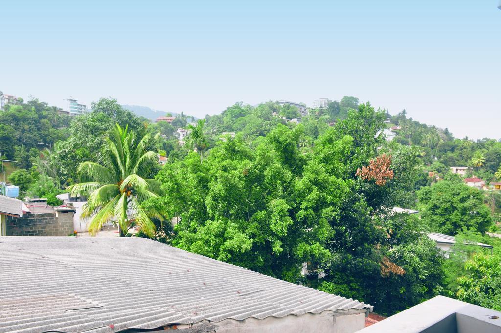 Ajanthas' Homestay Kandy Exterior foto